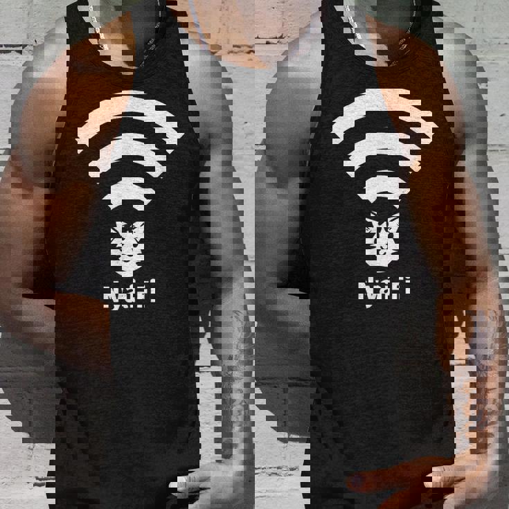 にゃいふぁい 猫 ネコ 猫好き ネコ好き ネコ飼い ネコの飼い主 猫飼い ネコママ ネコパパ ねこ タンクトップ 彼への贈り物