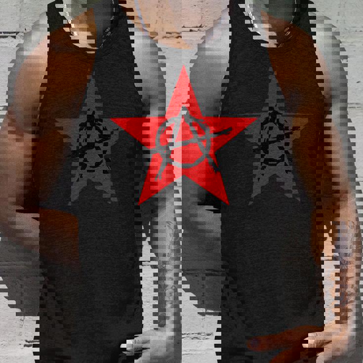 アナーキーサイン、ブラック、レッド、星、海賊、反逆者、パンク、アンチ。 タンクトップ 彼への贈り物