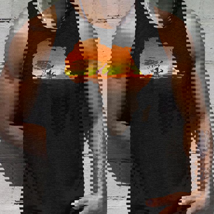 アフリカ キリン サバンナ サンライズ タンザニア ケニア アフリカ タンクトップ 彼への贈り物