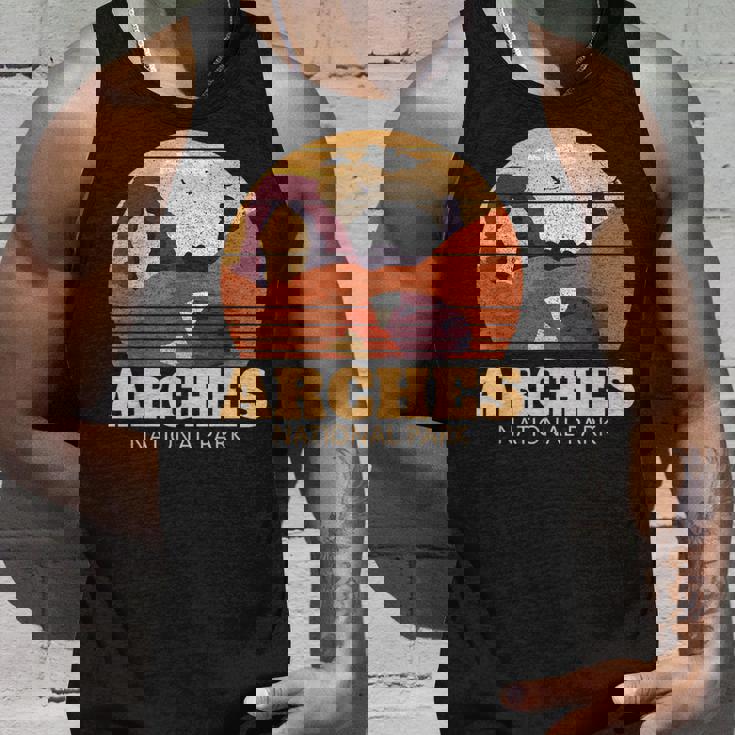 アーチーズ国立公園ユタ国立公園アーチーズ タンクトップ 彼への贈り物