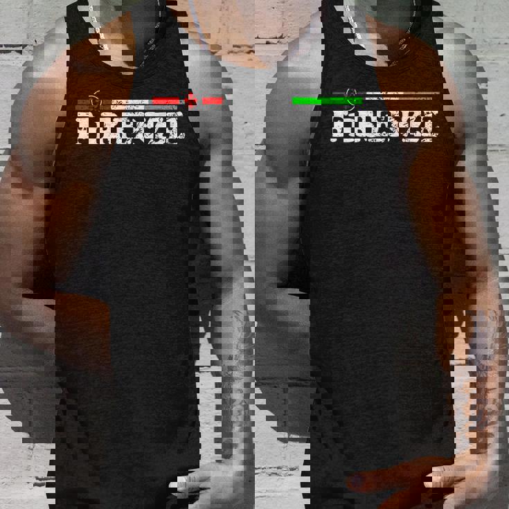 イタリア、フィレンツェのお土産、トリコロールとイタリアの国旗。 タンクトップ 彼への贈り物