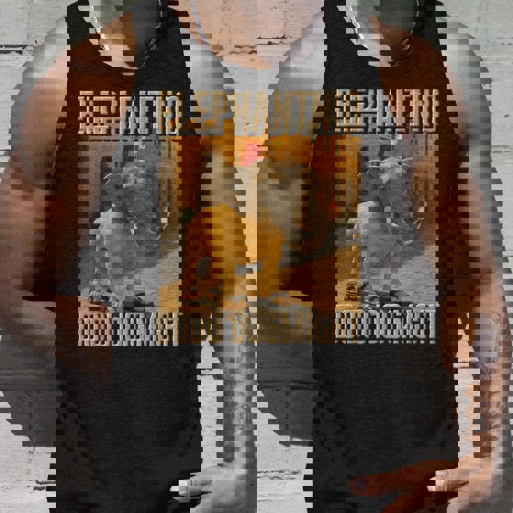 イタリアンブレインロットキャラクター エレファントニオ・ドードー ドッグマイ・ミーム タンクトップ 彼への贈り物