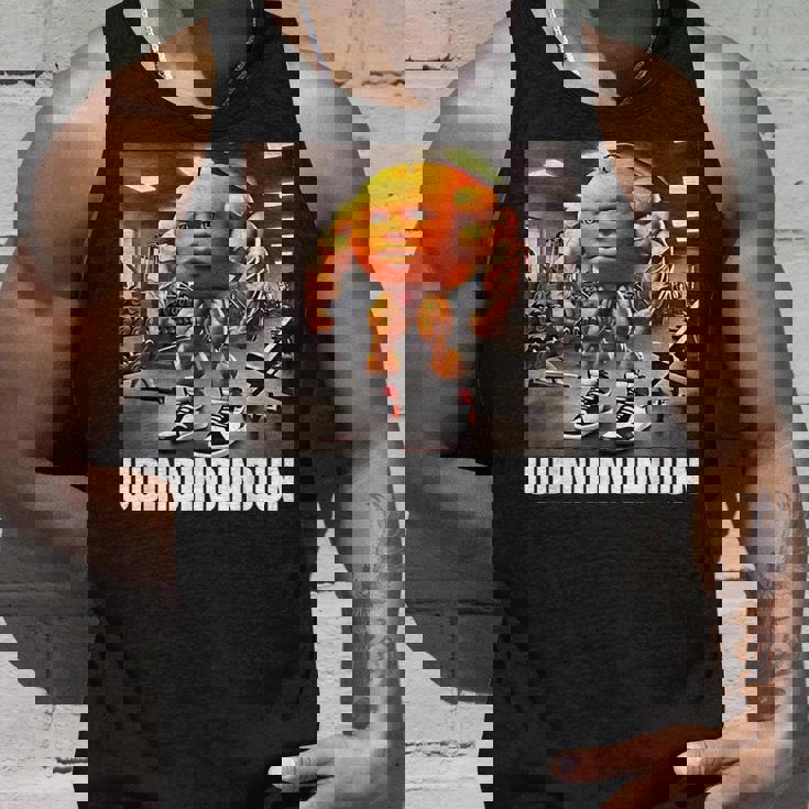 ウディンドゥン-イタリアンブレインロットミーム タンクトップ 彼への贈り物