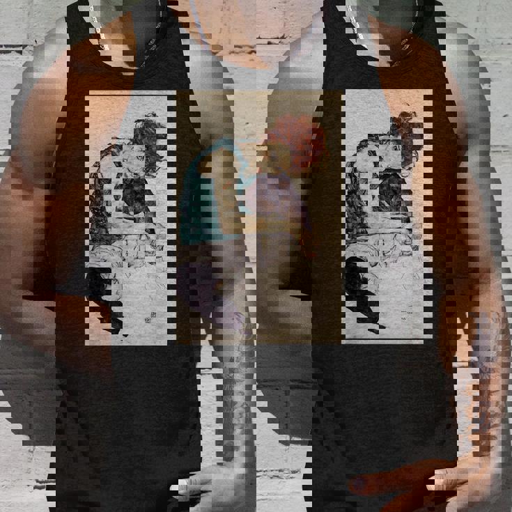 エゴン・シーレ作「膝を曲げた座る女」1917 タンクトップ 彼への贈り物