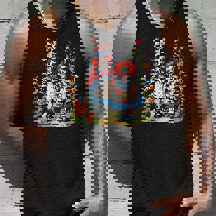 エッグハントにイースターバニーの耳を持つラガディアン。 タンクトップ 彼への贈り物