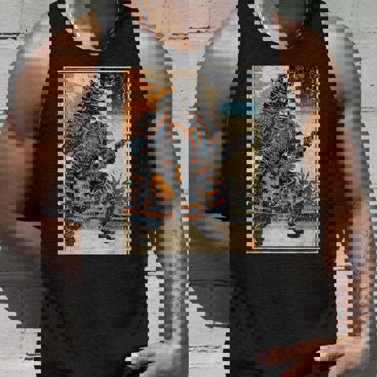 エレキギターを弾く日本の侍猫 浮世墨アート タンクトップ 彼への贈り物