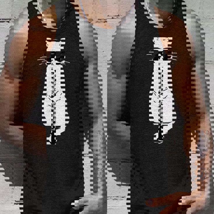 オーボエで遊ぶサングラスをかけた猫 タンクトップ 彼への贈り物