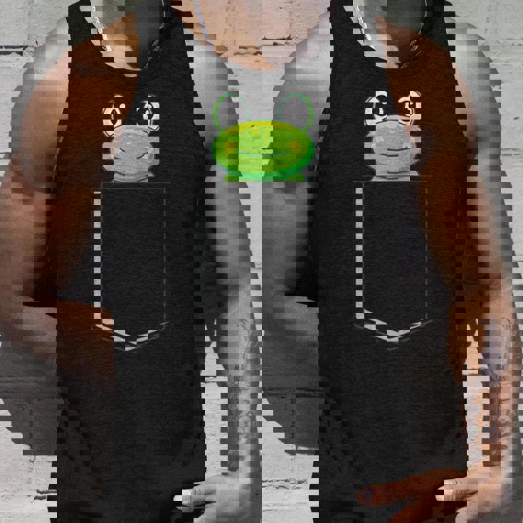 カエルポケットにカエルポケットペットカエルグリーンカエルポケット タンクトップ 彼への贈り物