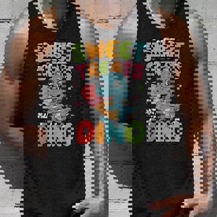 カラフル スイート おやつ 恐竜 かわいい 恐竜 デザート アイスクリーム タンクトップ 彼への贈り物