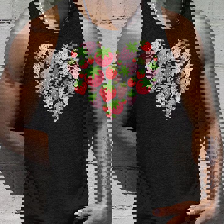 カワイイ ストロベリーハート コテージコア エステ ストロベリー タンクトップ 彼への贈り物