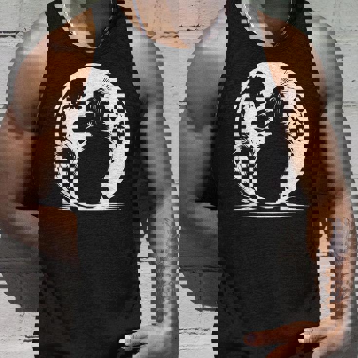 キュートで面白いチンチラが月に吠える タンクトップ 彼への贈り物