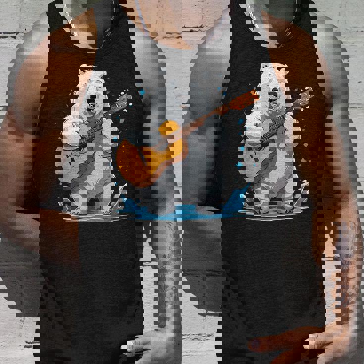 クマがアコースティックギターを弾くクマのギタリスト タンクトップ 彼への贈り物