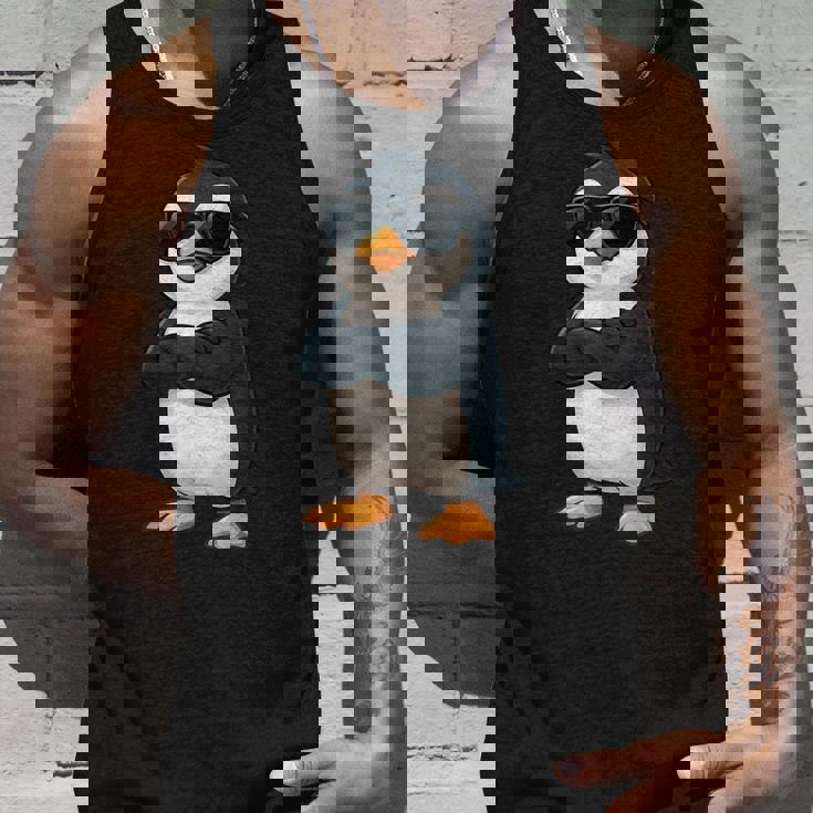 クールなペンギン漫画面白い動物サングラス付き タンクトップ 彼への贈り物