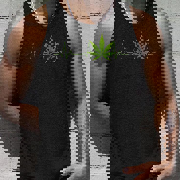 クールなマリファナリーフ ハートビート 面白い スモーキング ウィード ガンジャ ギフト タンクトップ 彼への贈り物