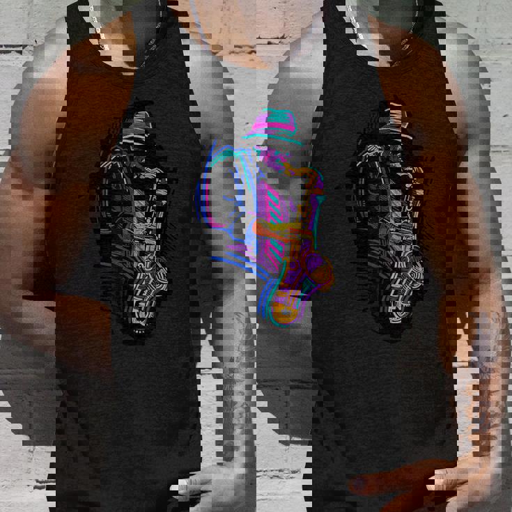 サックス奏者 ジャズ好きのためのカラフルなラインアート タンクトップ 彼への贈り物