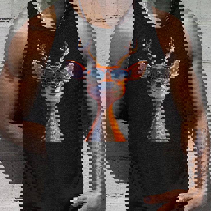 サングラスの角を持つ雄鹿狩猟鹿トナカイ赤鹿 タンクトップ 彼への贈り物