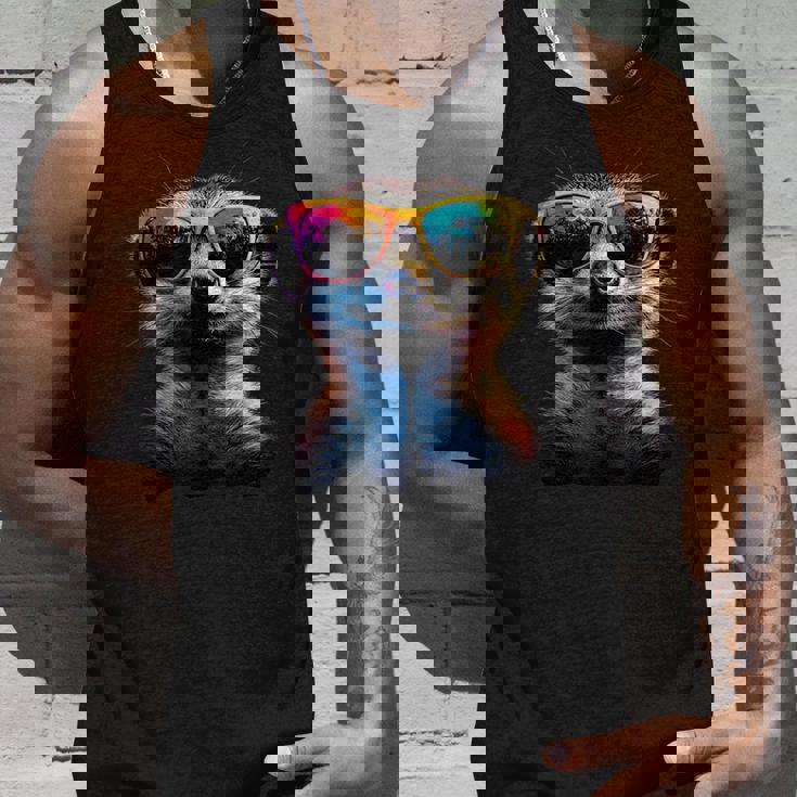 サングラスをかけたミーアキャット カラフルかわいいミーアキャット タンクトップ 彼への贈り物