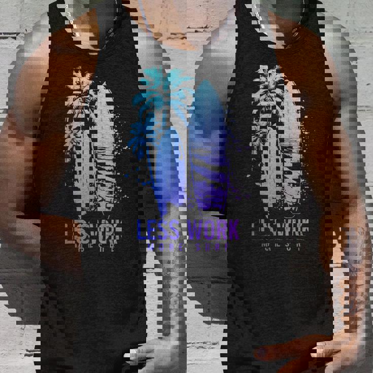 サーフィン ヴィンテージ サーフボード ヤシの木 ビーチ 面白い サーファー タンクトップ 彼への贈り物