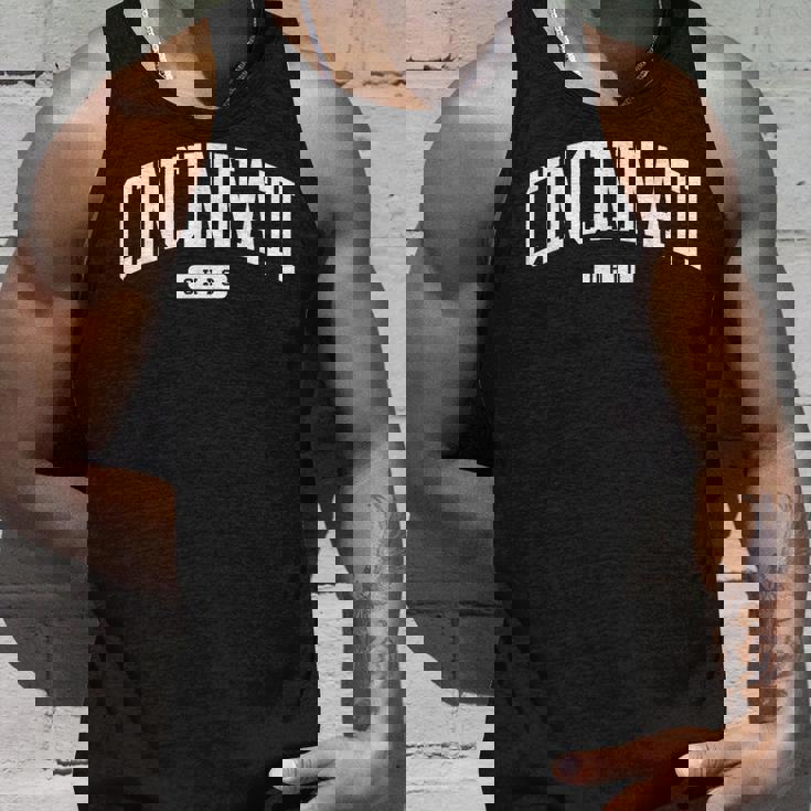 シンシナティオハイオ州オハイオ大学スタイル タンクトップ 彼への贈り物