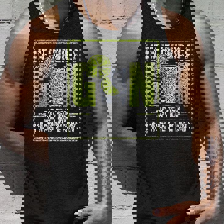 ジンを飲んでるんだ。 恋人 ドリンク ジンズ アルコール ジン タンクトップ 彼への贈り物