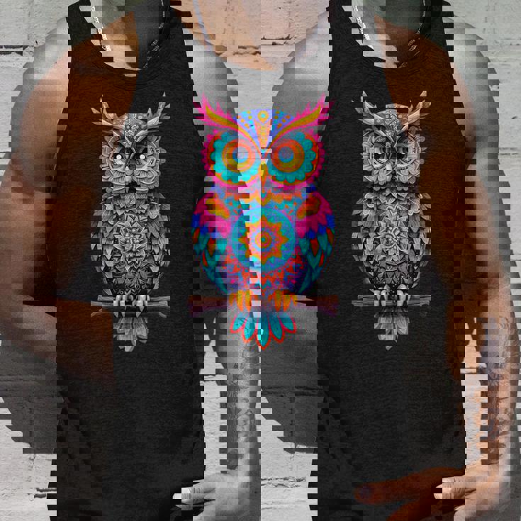 ストリートアートファンのためのストリートアートフクロウ、アーティストスプレー。 タンクトップ 彼への贈り物