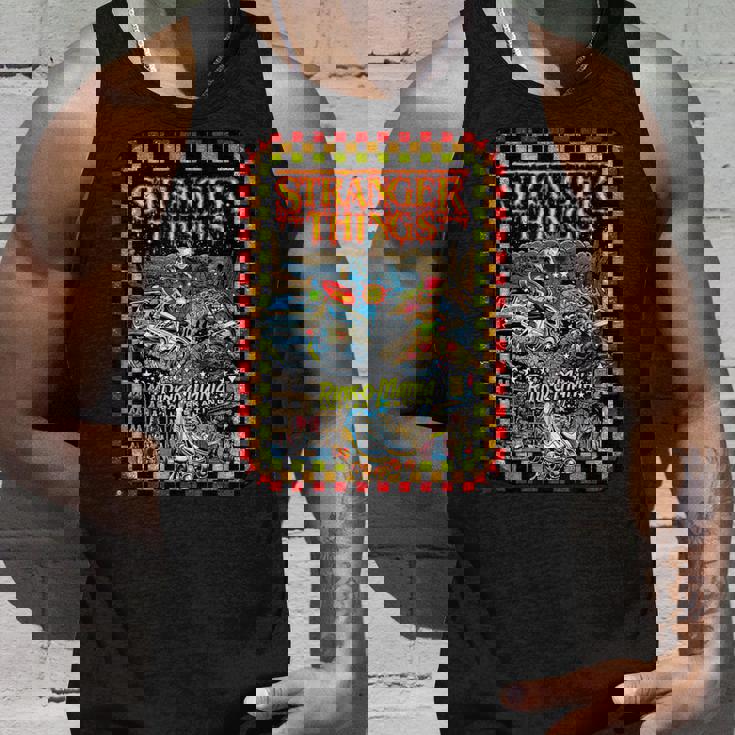 ストレンジャー・シングス プロモ コミック イレブン リンク O マニア レトロ 80年代 タンクトップ 彼への贈り物