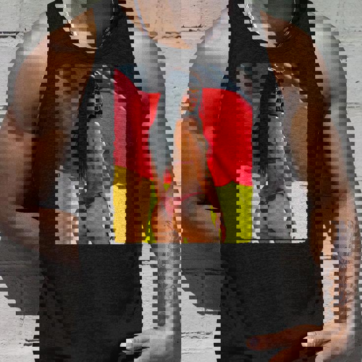 セクシーガールグラフィックtシャツ 「ビキニピンナップガール&ドイツ国旗」 タンクトップ 彼への贈り物