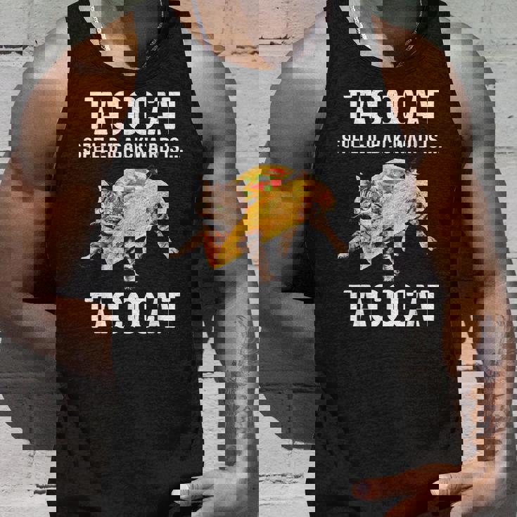 タコキャットは後ろ向きに綴られたタコキャット 愛猫とタコス タンクトップ 彼への贈り物