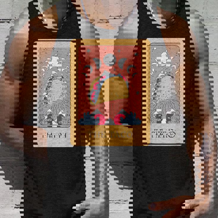 タコスタロット神秘的な星月面白い食通デザイン。 タンクトップ 彼への贈り物