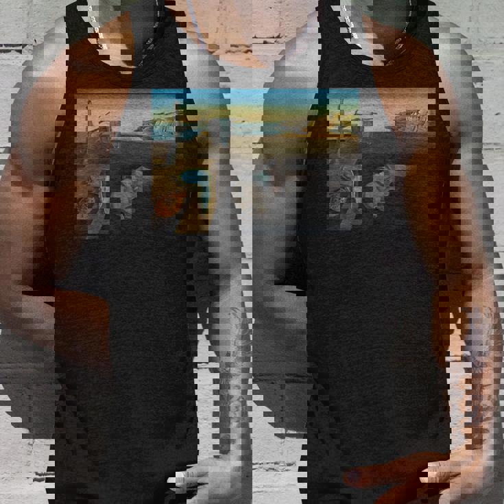 ダリによる有名な絵画の持続性 タンクトップ 彼への贈り物