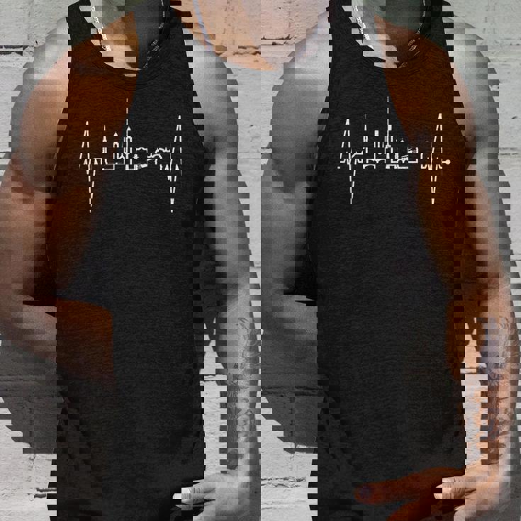 チューリッヒのスカイライン ハートビート スイス チューリッヒ大好き I Love Zürichwitzerland タンクトップ 彼への贈り物