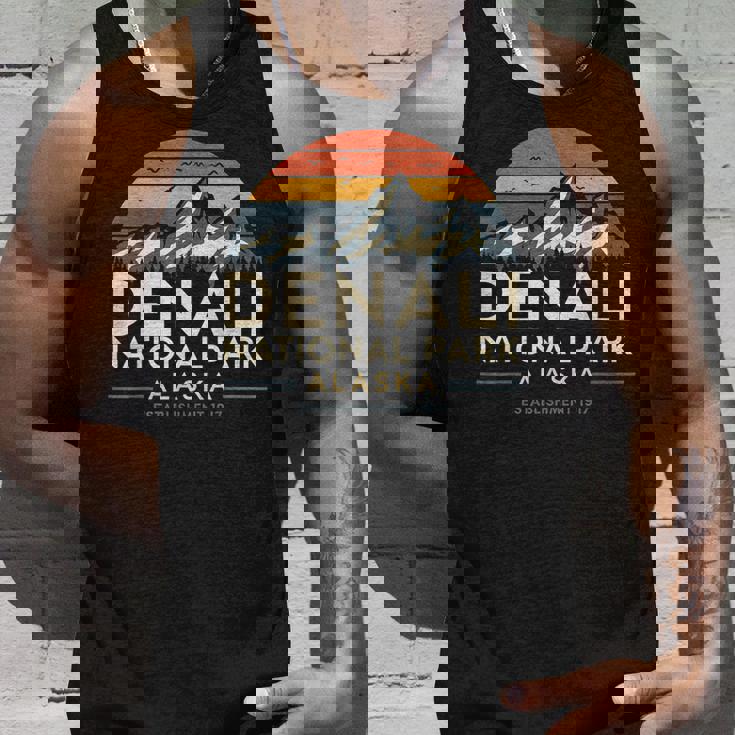 デナリ国立公園 アラスカ ハイキング キャンプ 山 お土産 タンクトップ 彼への贈り物