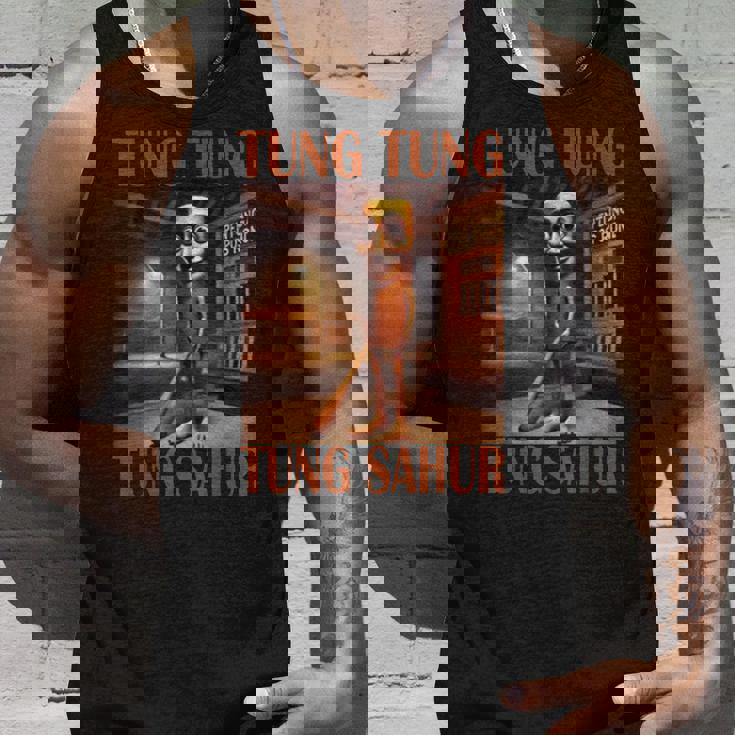 トゥン・トゥン・サフール タンクトップ 彼への贈り物