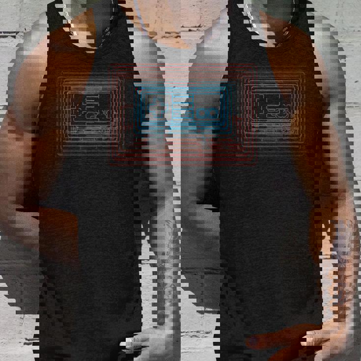 トリッピー レトロウェーブ シンセウェーブ 80年代ゲーマー タンクトップ 彼への贈り物