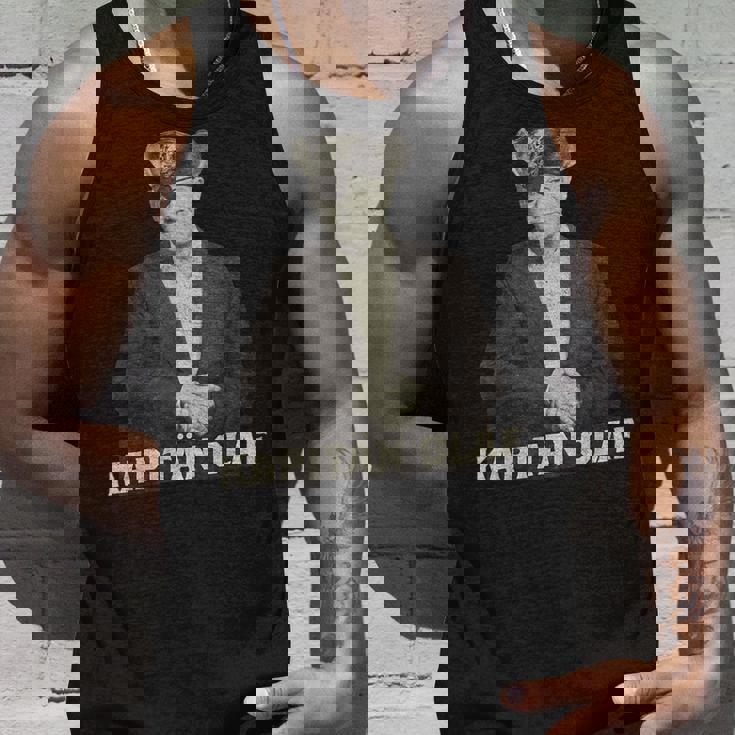 ドイツ首相オラフ・ショルツ ブラックアイパッチ 連邦議会 タンクトップ 彼への贈り物