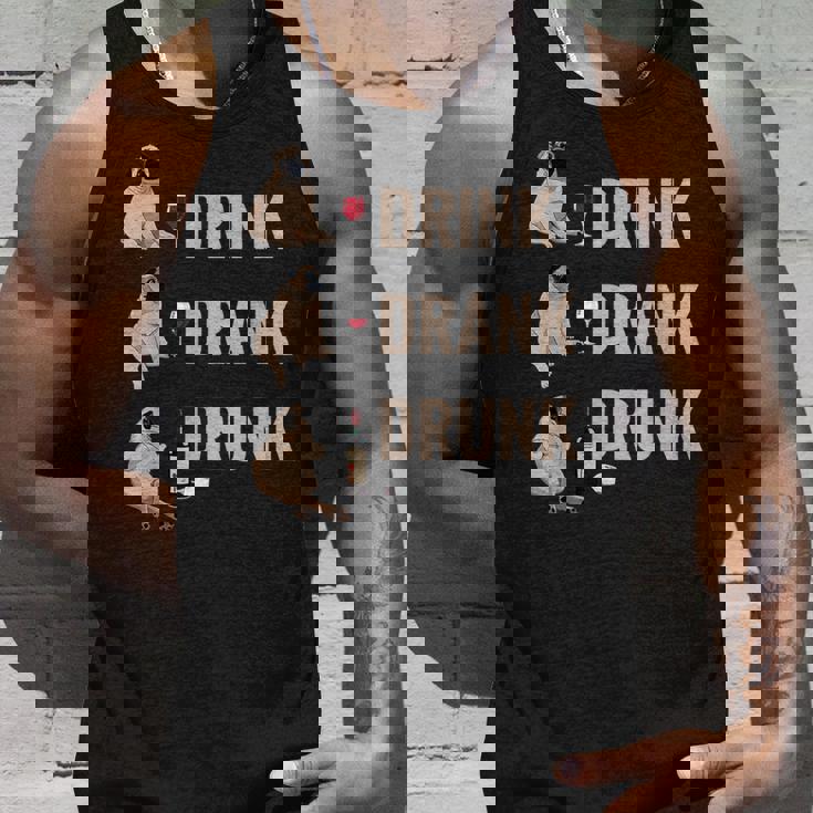 ドリンク 飲酒 パグ 飲酒 ワイン ミーム 面白い タンクトップ 彼への贈り物