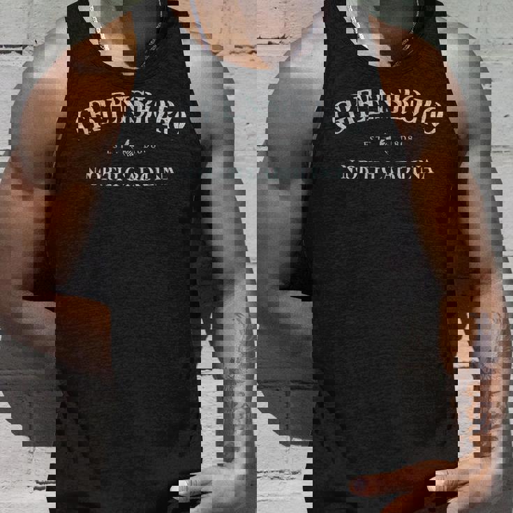 ノースカロライナ州グリーンズボロ タンクトップ 彼への贈り物