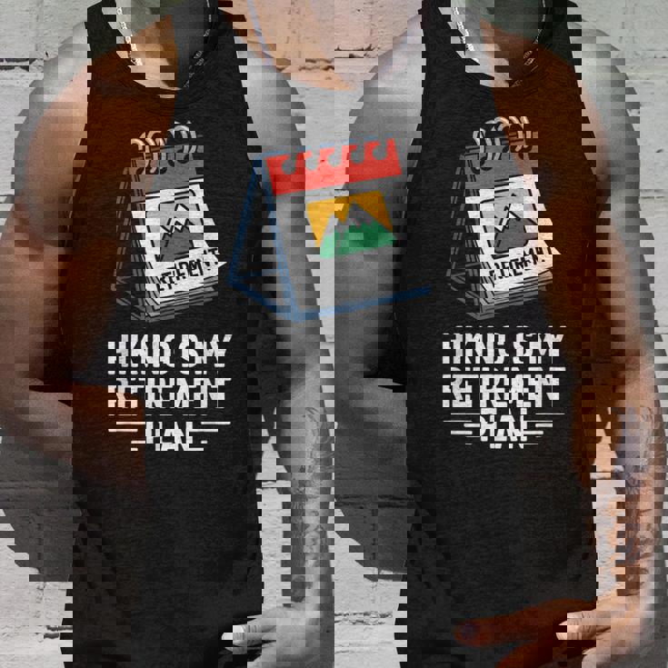 ハイキングは私の退職プラン 面白いアウトドア旅行 タンクトップ 彼への贈り物