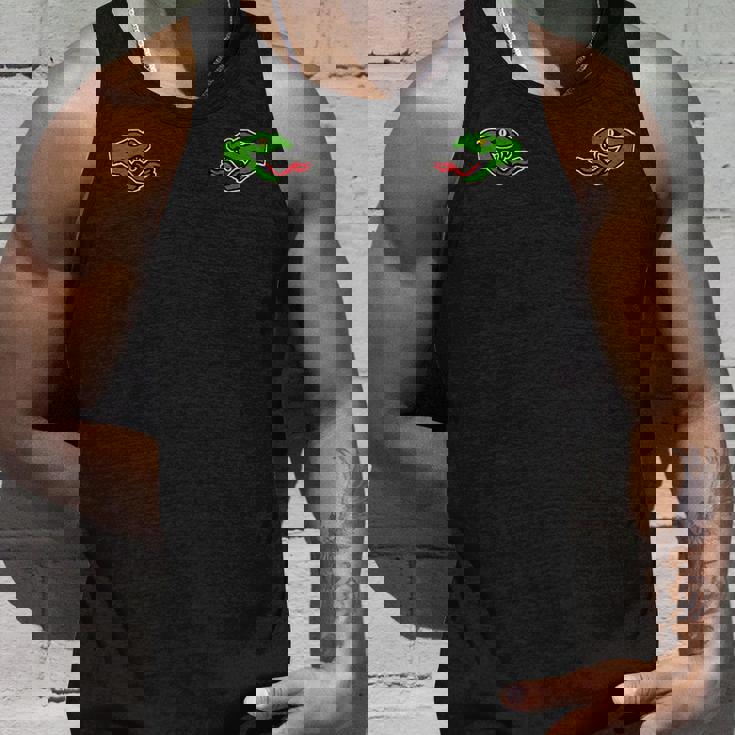 ハートと蛇 巳年 パンク ロカビリー スーベニア スカジャン風 東洋 人間 ハングリーであれ、愚かであれ。 タンクトップ 彼への贈り物