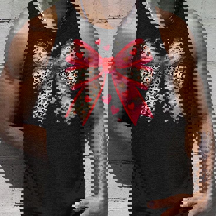 ハート付きピンクヒョウ柄リボン。 タンクトップ 彼への贈り物
