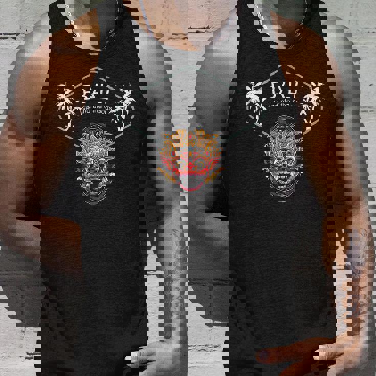 バリ島 バロンマスク 寺 ヤシの木 インドネシア 島 ウブド ギフト ジャワ島 ヌサ ペニダ お土産 サーフ ビーチ タンクトップ 彼への贈り物