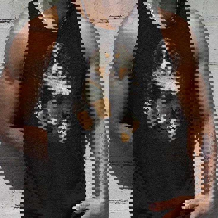 バーニーズ愛好家のためのポケットに入った面白いバーニーズマウンテンドッグ タンクトップ 彼への贈り物