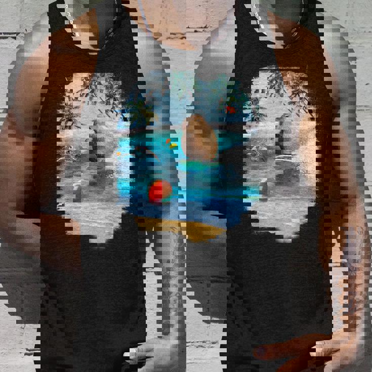 ビーチでのカピバラサーフィンおかしい タンクトップ 彼への贈り物