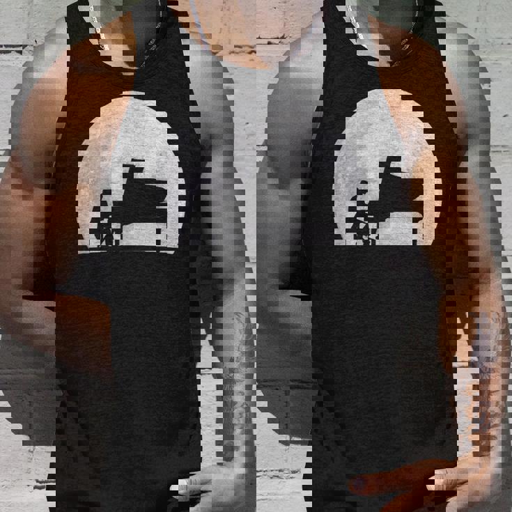 ピアニスト ピアノ奏者 クラシック音楽 ジャズ音楽 満月 趣味 クール ピアノ好き 音楽好き タンクトップ 彼への贈り物