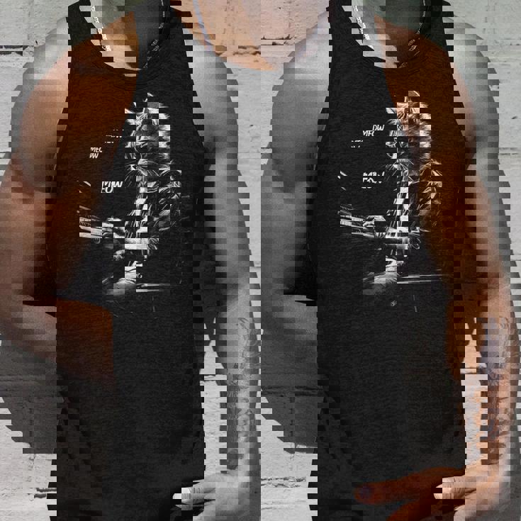 ピアノを弾くクラシック猫 鍵盤交響曲 タンクトップ 彼への贈り物