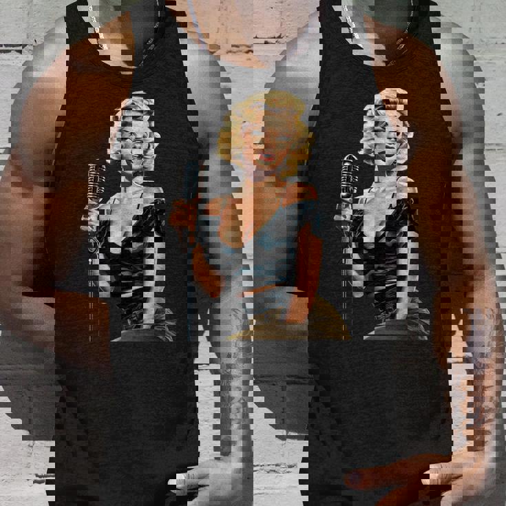 ピンナップガール ビンテージマイク 歌う オールドスクール タンクトップ 彼への贈り物