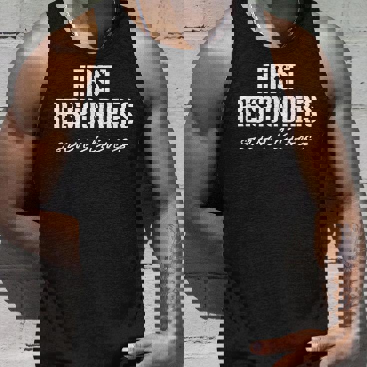 ファーストレスポンダーが命を救う タンクトップ 彼への贈り物