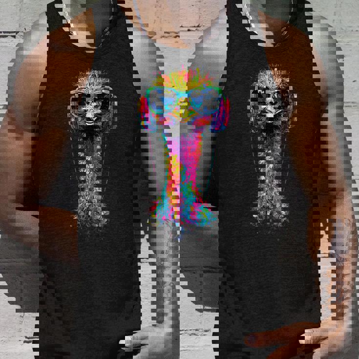 ヘッドフォン付きダチョウの鳥 カラフルなエミュー音楽djブーケ タンクトップ 彼への贈り物