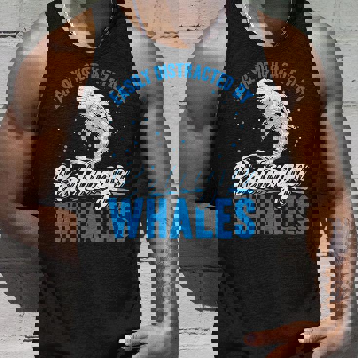 ベルーガクジラに簡単に気を取られる面白いシロイルカ動物。 タンクトップ 彼への贈り物