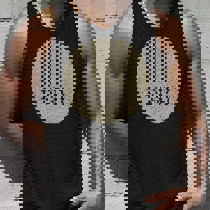 ベースギタリストベースプレーヤー Eadg 4弦 ベージュ アンティーク調 タンクトップ 彼への贈り物